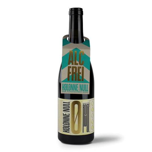 Flasche alkoholfreier Rotwein Kolonne Null.