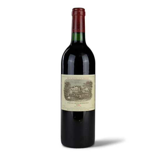 Flasche Wein mit Etikett