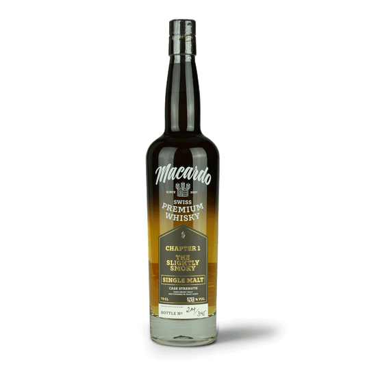 Flasche Macardo Swiss Premium Whisky.