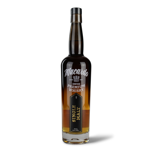 Flasche Macardo Single Malt Whisky