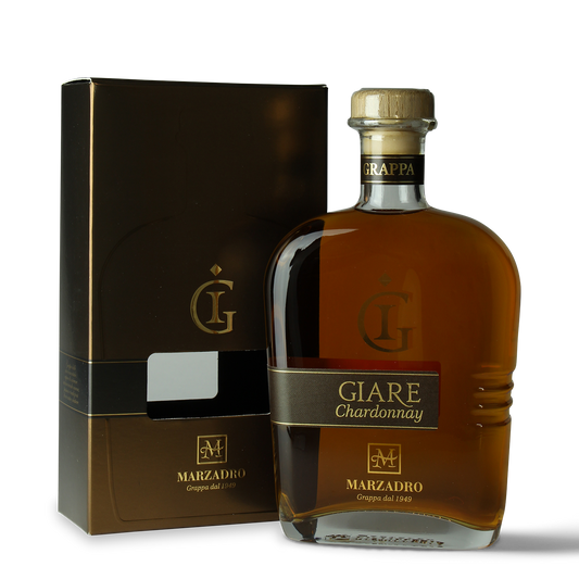 Flasche Grappa Giare Chardonnay.